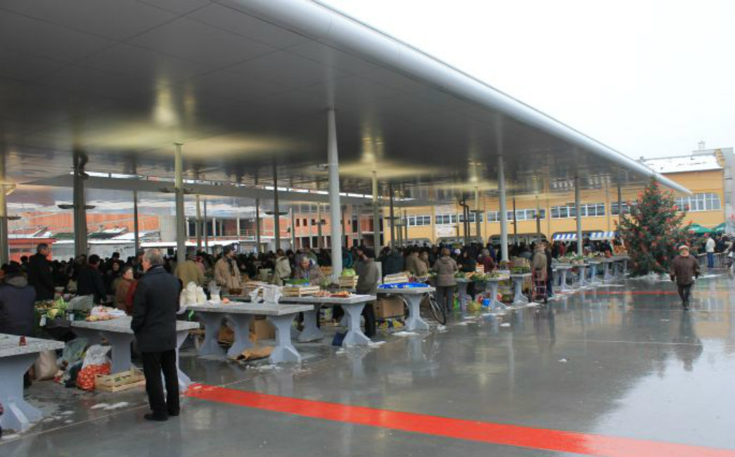 Natkrivena tržnica u Slavonskom Brodu