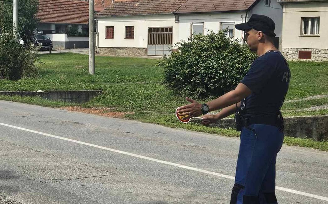 Policija upozorila vozače: od ponedjeljka počinje škola, smanjite brzinu - povećajte oprez u prometu