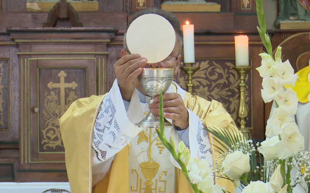 Svetkovina je Tijelova, vjernike podsjeća na važnost euharistije i zajedništva