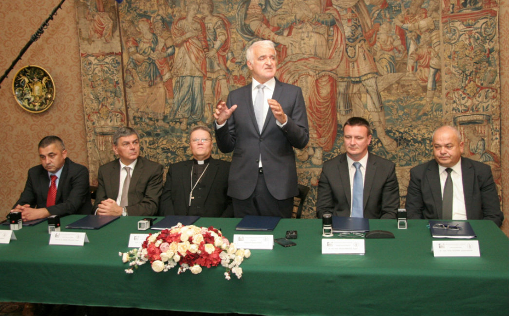 Potpisan Ugovor o osnivanju Zavoda za znanstveni i umjetnički rad HAZU u Đakovu