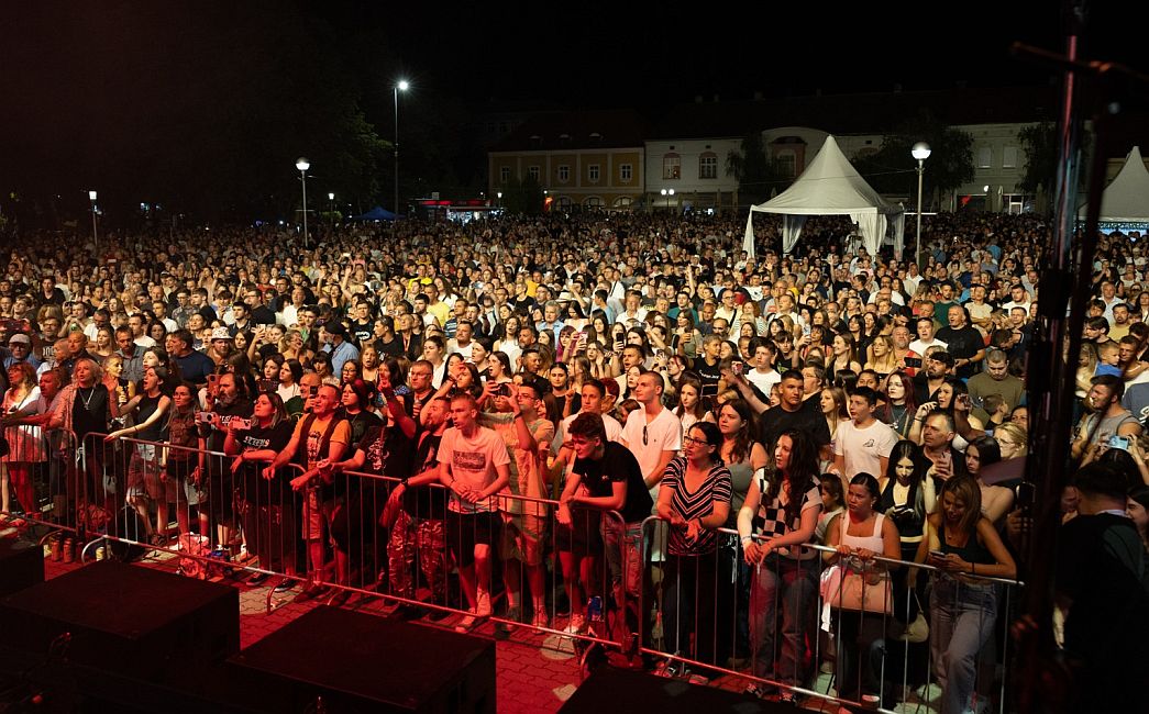 Rock eksplozija na startu NG Ljeta uz Marka Vukesa, Bombaj Štampu, Crvenu jabuku i Zabranjeno pušenje