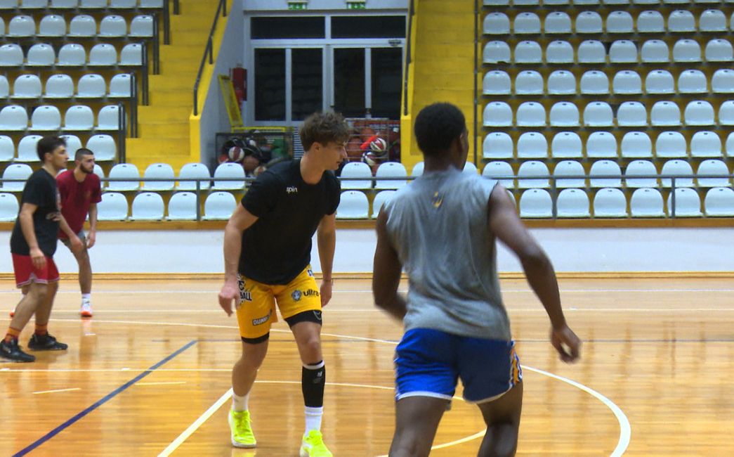  Košarkaši Marsonije s novim igračima dočekuju Omiš:  Popić i Jacović opravdali dolazak