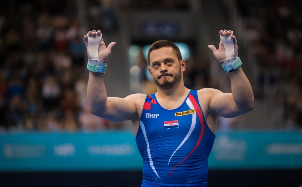 Slavonskobrodski student Tin Srbić brončani na Svjetskom kupu u gimnastici