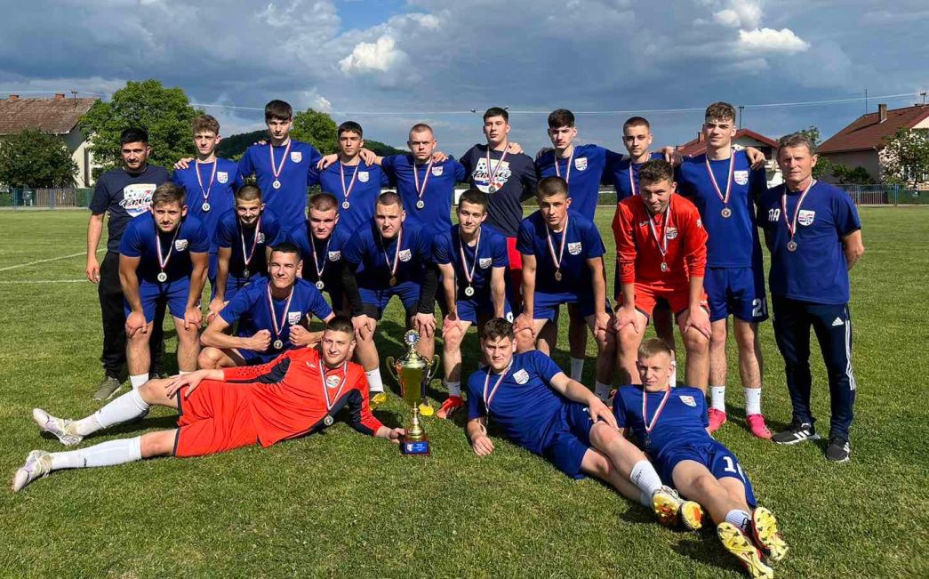 Juniori NK Mladost (Sibinj) prvaci Prve ŽNL bez poraza 