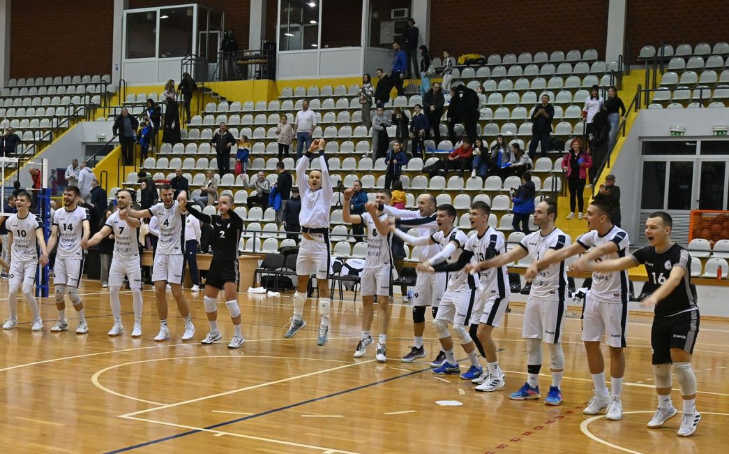  Pobjeda odbojkaša "Marsonije" za potvrdu doigravanja: povijesni 4. set do 44. poena! 