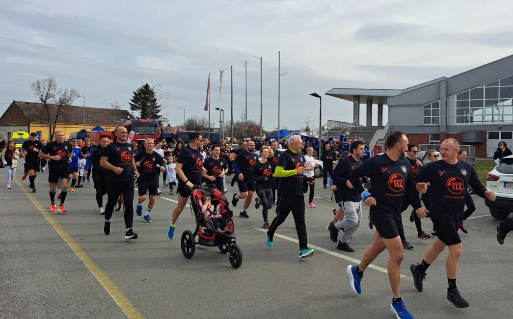 Humanitarnom rekreativnom utrkom i prezentacijom žurnih službi obilježen Europski dan broja 112