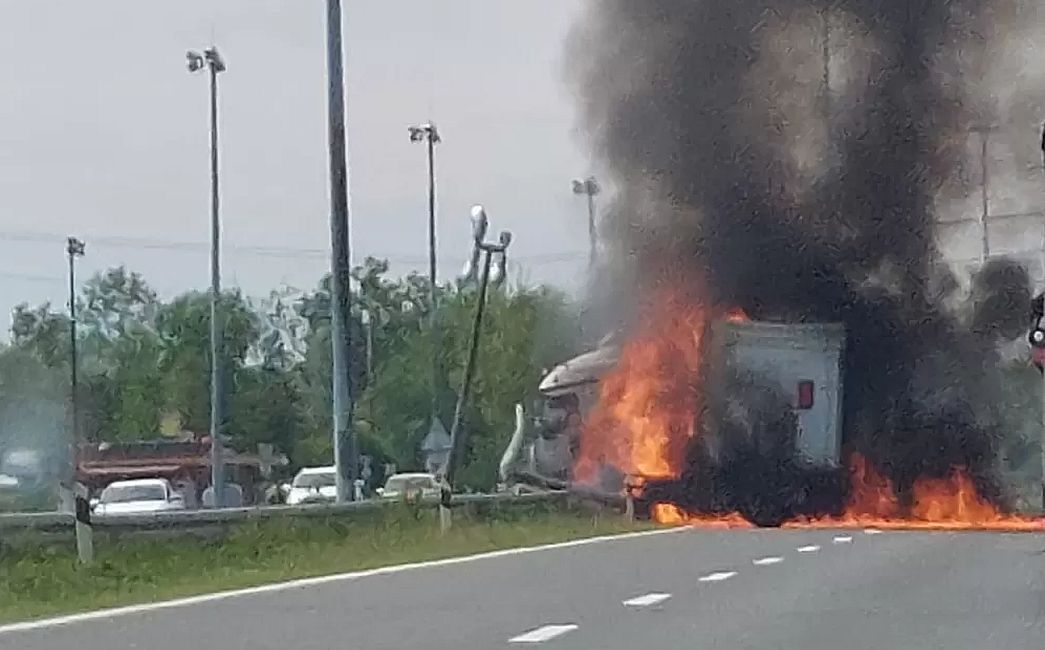Strašna nesreća na A3 kod Sredanaca: vozač izgorio u požaru kamiona