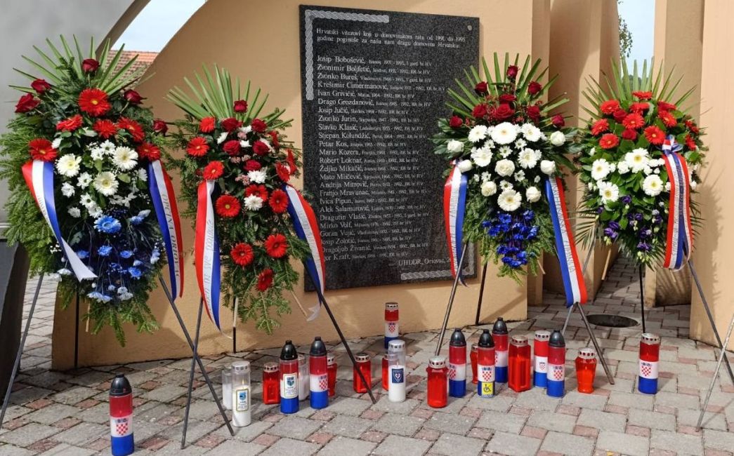 33. KOMEMORATIVNI SUSRET U ORIOVCU: Trajno sjećanje na 25 poginulih hrvatskih branitelja