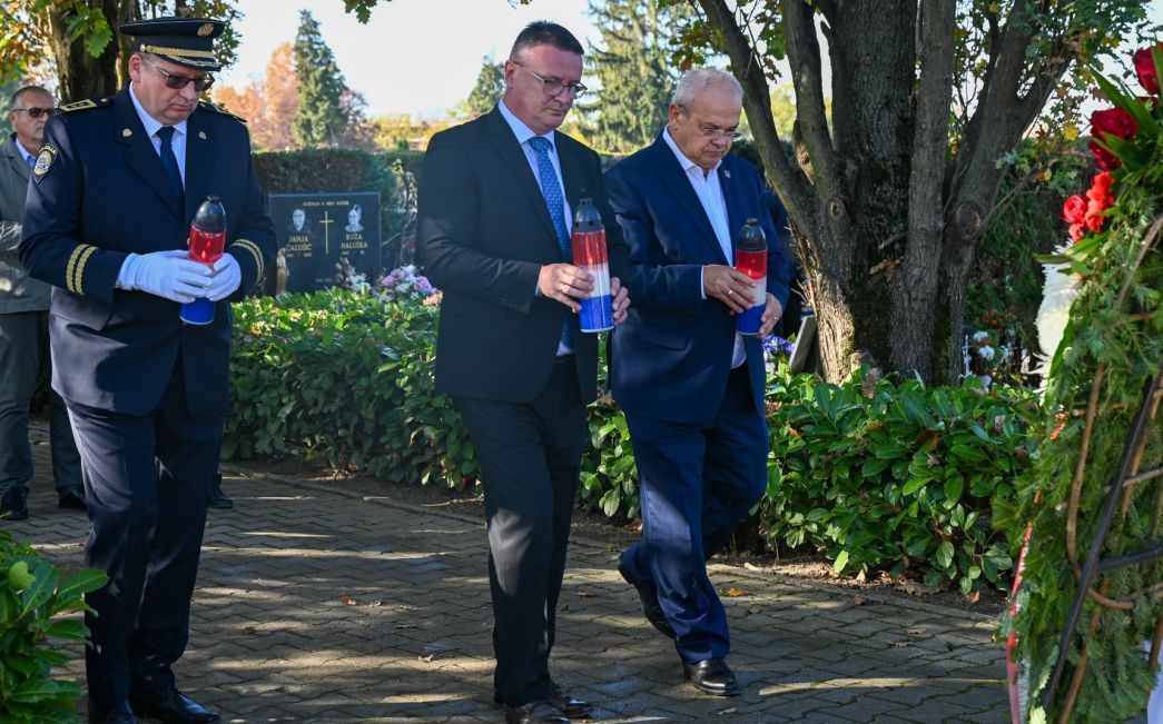 Počast svima koji su svojim životima zadužili buduće generacije