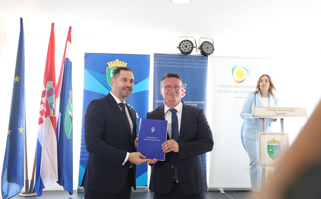 Ministar Glavina uručio županu Marušiću ugovor za vrijedan projekt