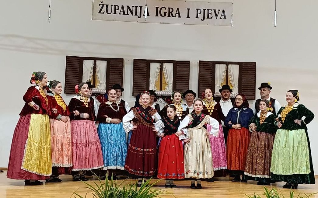 ŽUPANIJA IGRA I PJEVA Sinergija folklorne tradicije Hrvatske i Sjeverne Makedonije