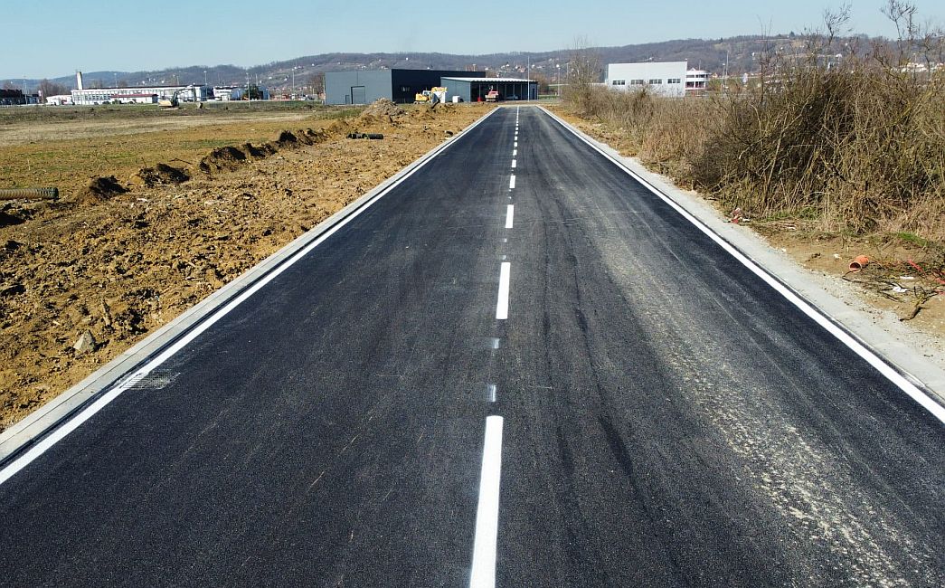 Osvanula nova cesta koja će puno značiti poduzetnicima u općini Sibinj