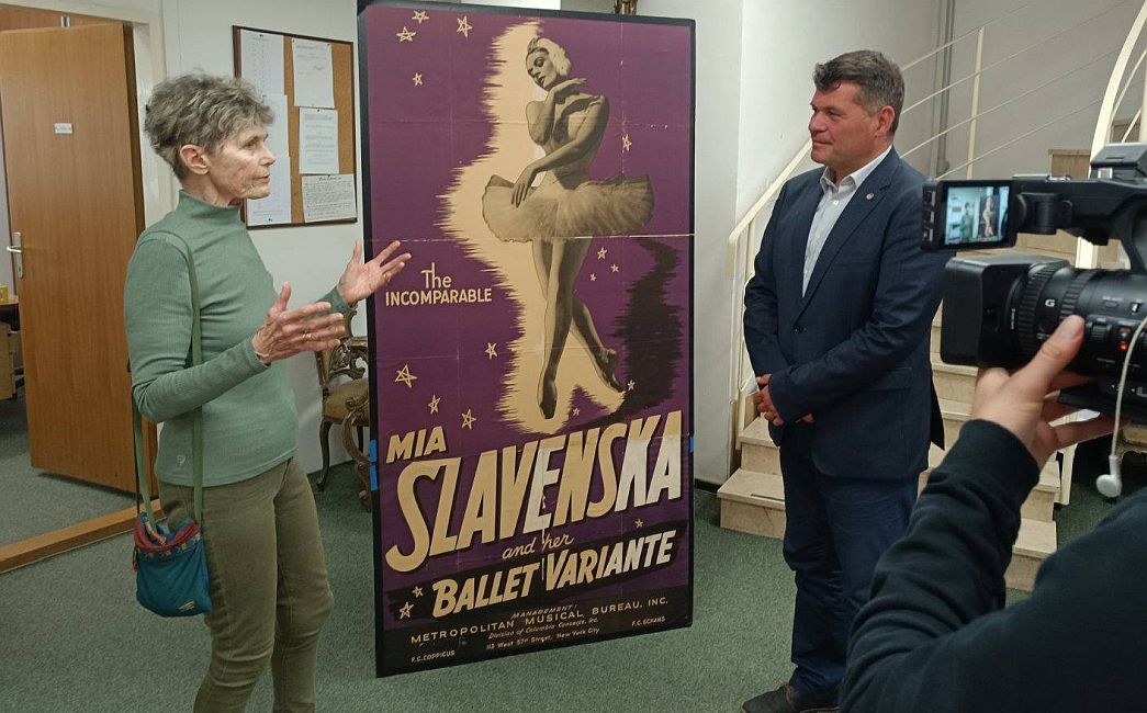 Maria Ramas, kći primabalerine Mije Čorak Slavenske ponovno u Slavonskom Brodu, rodnom gradu svoje majke