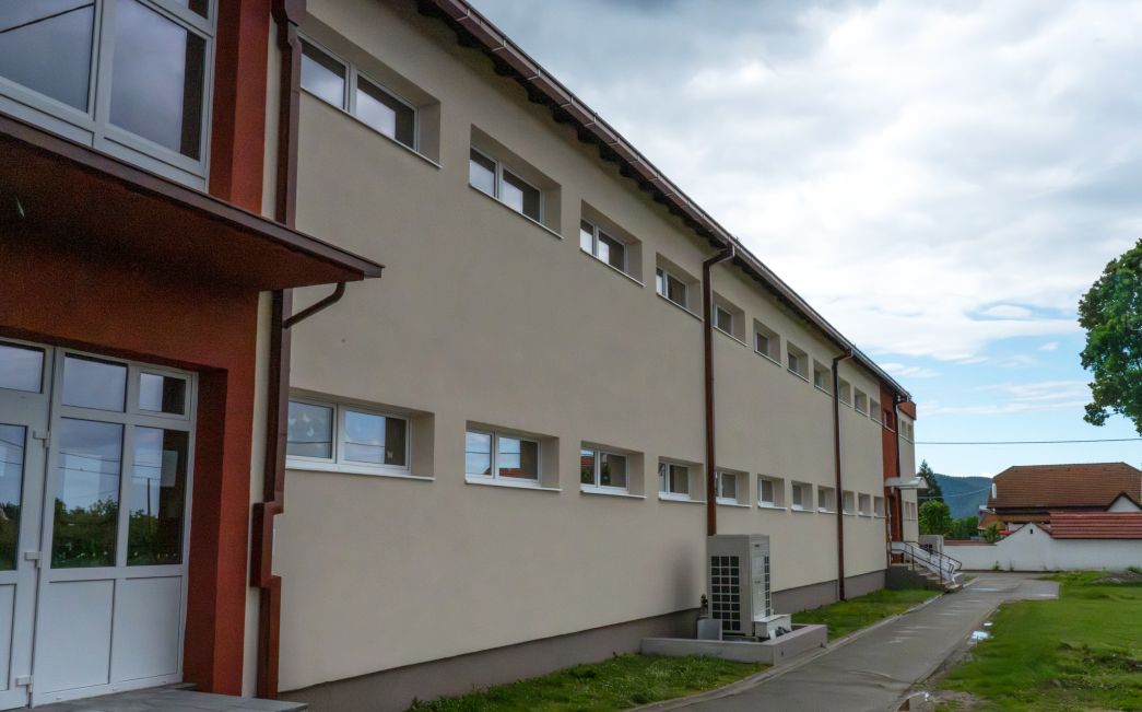 Završeni radovi na energetskoj obnovi škole u Lužanima