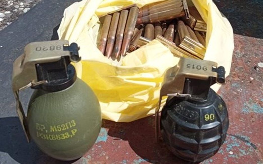 Građani policiji dobrovoljno predali bombe, pušku, razno streljivo...