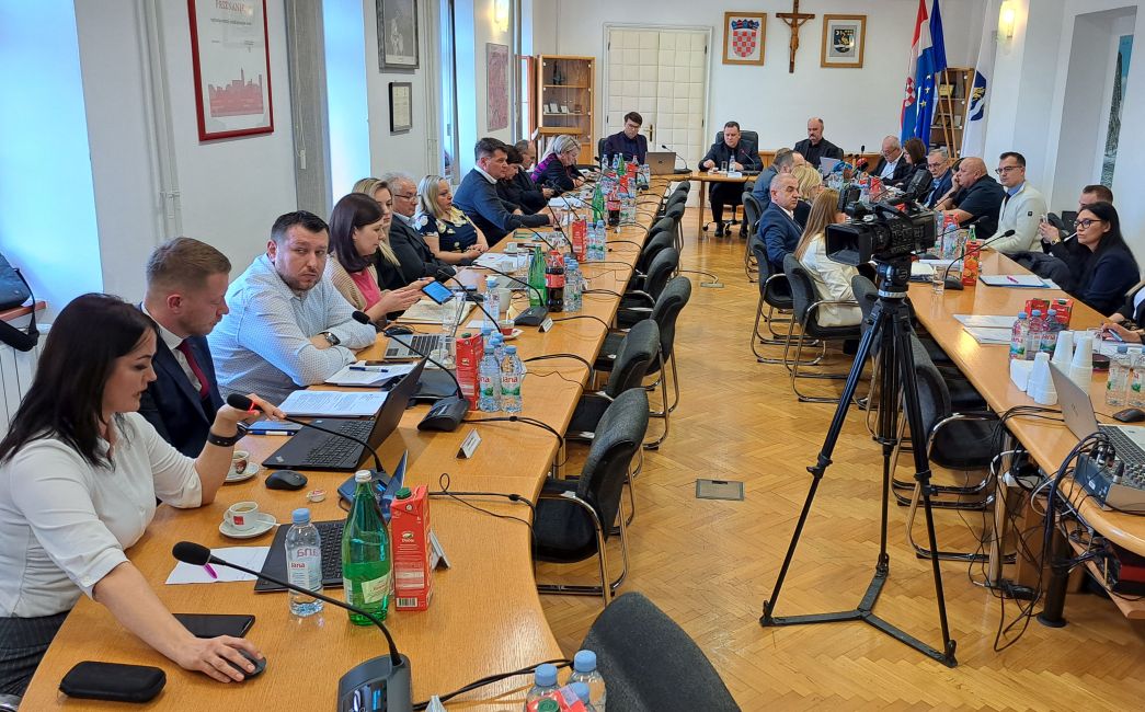 Gradsko vijeće potvrdilo novo upisno područje: đaci iz Donje Vrbe ipak će u školu u Ruščicu!