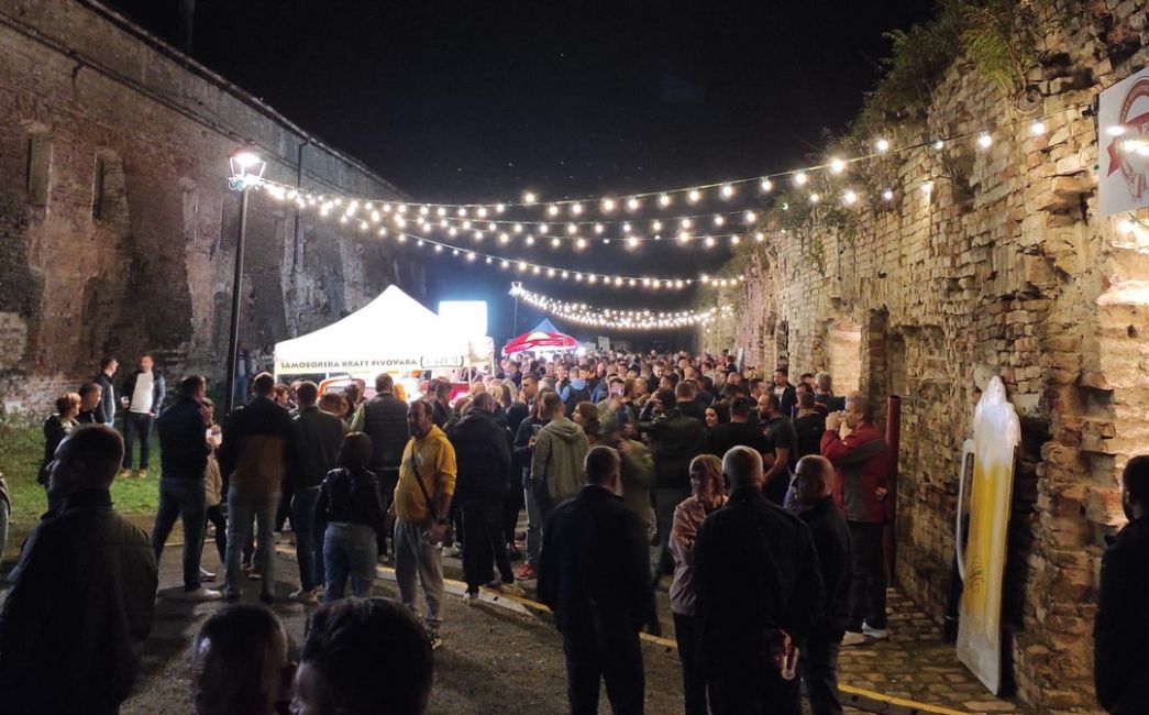  Održan 3. Pivo fest u Tvrđavi Brod: zadovoljni i posjetitelji i craft pivari