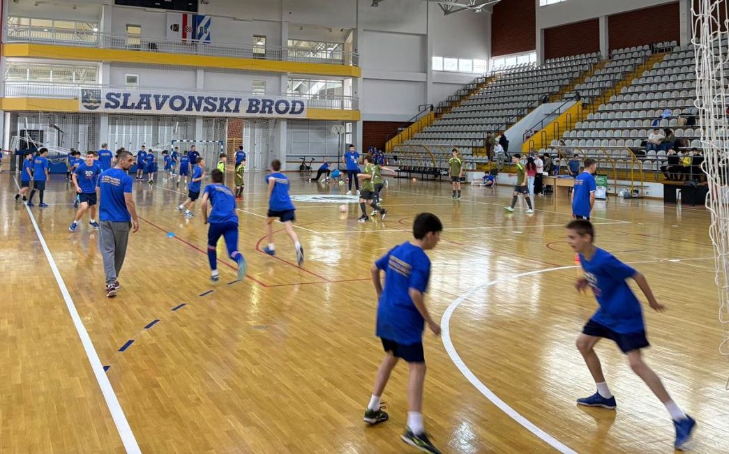 Sjajni rezultati mladih Slavonaca na Sportskim susretima u Slavonskom Brodu