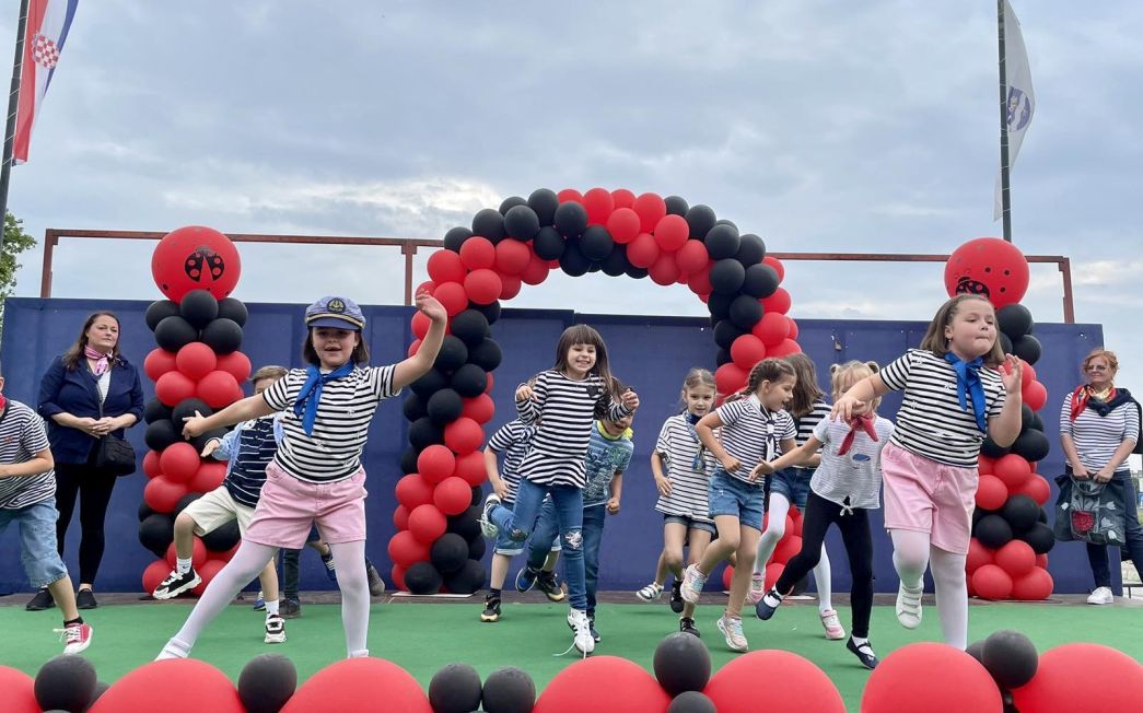 VOLIM BROD - Najmlađi Brođani svome gradu za njegov Dan