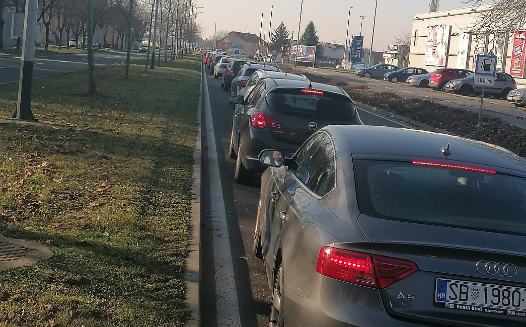  FOTO UBOD Gužve u Svačićevoj koje Grad ne doživljava