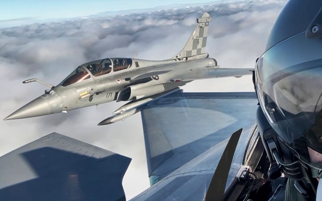 OČEKUJTE BUKU - Redovite letačke aktivnosti borbenih aviona Rafalea