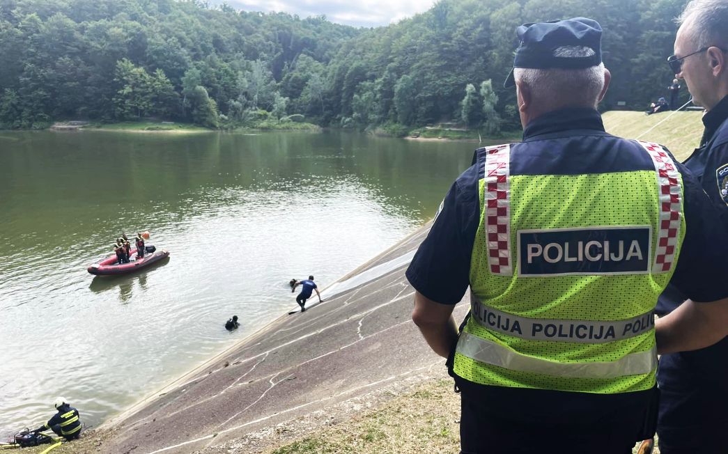 Popustila brana jezera 'Petnja', poplava prijeti naselju Završje! Ipak, samo je u pitanju vježba...