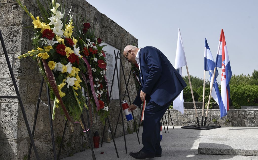 Počast svima koji su živote dali u antifašističkoj borbi