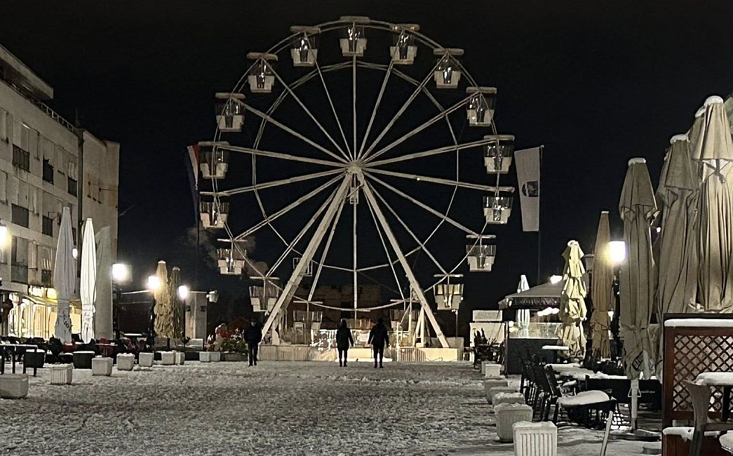  Panoramski kotač kreće sutra, klizalište se otvara u subotu, evo koliko će koštati ulaznice