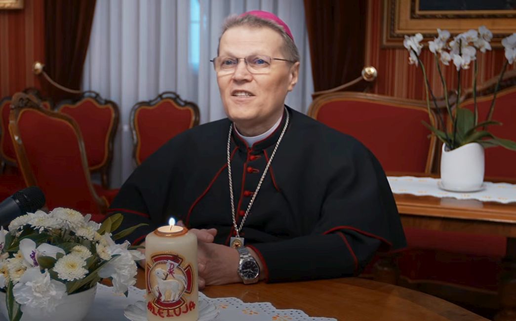 Uskrsna poruka i čestitka đakovačko osječkog nadbiskupa mons. Đure Hranića