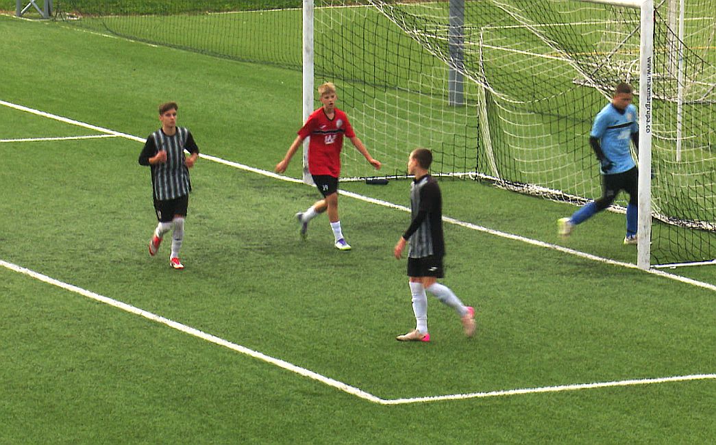 Pobjeda starijih pionira NK Marsonia, poraz mlađih 