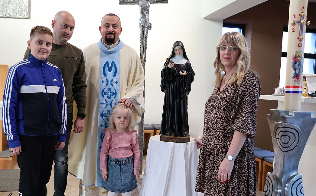U Stepinčevoj crkvi u Slavonskom Brodu blagoslovljen zavjetni kip svete Rite iz Cascie