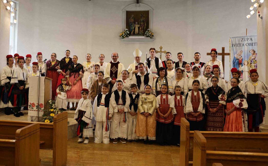 Proslava 50. obljetnice Župe Svete Obitelji u Slavonskom Brodu 