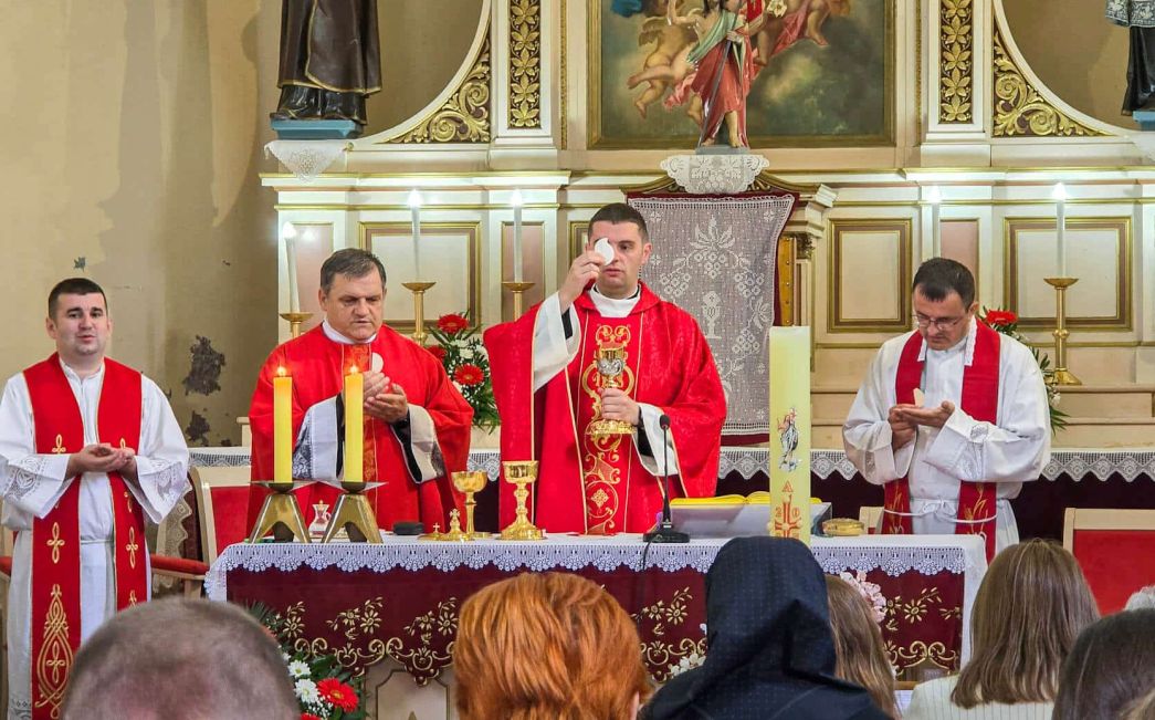 Župljani Odvoraca proslavili svetkovinu nebeskih zaštitnika svetih Filipa i Jakova