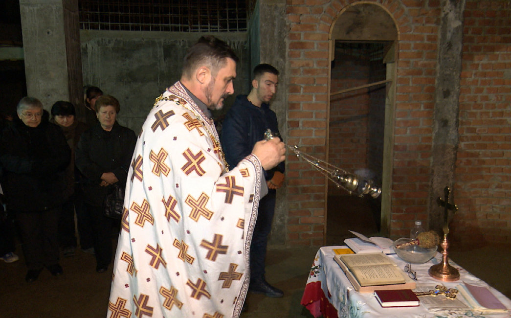 Božić po julijanskom kalendaru: Mir Božji  - Hristos se rodi!